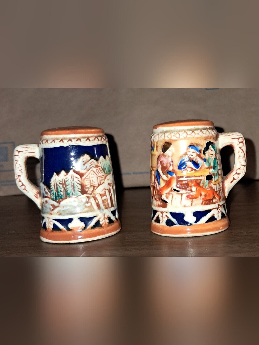 SALT & PEPPER SHAKER Stein Style